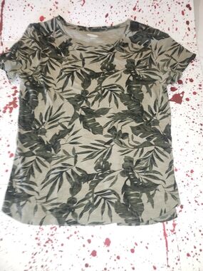 Old Navy Olive Green Leaf Print Short Sleeve Tee